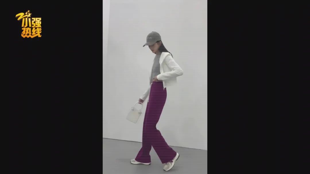 DƬ